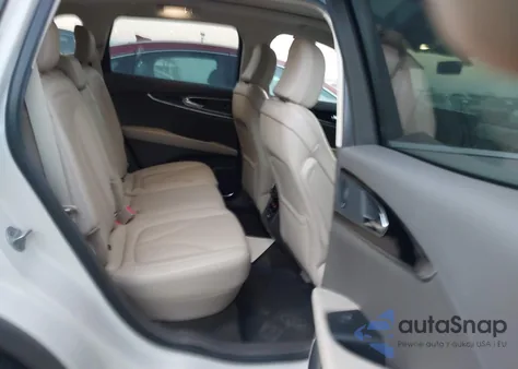 2022 Lincoln Nautilus Reserve z USA, uszkodzony, nr VIN 2LMPJ8K9XNBL11933